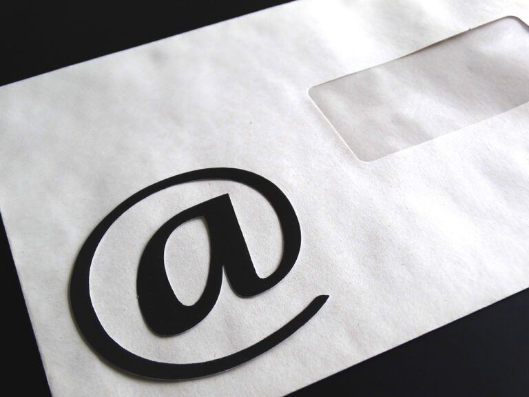 inviare per e-mail immagini ad alta risoluzione